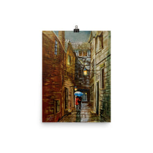 Load image into Gallery viewer, Rainy day art print Titled "Back Wynd"