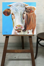 Load image into Gallery viewer, Cow painting a portrait in blue (2020)
